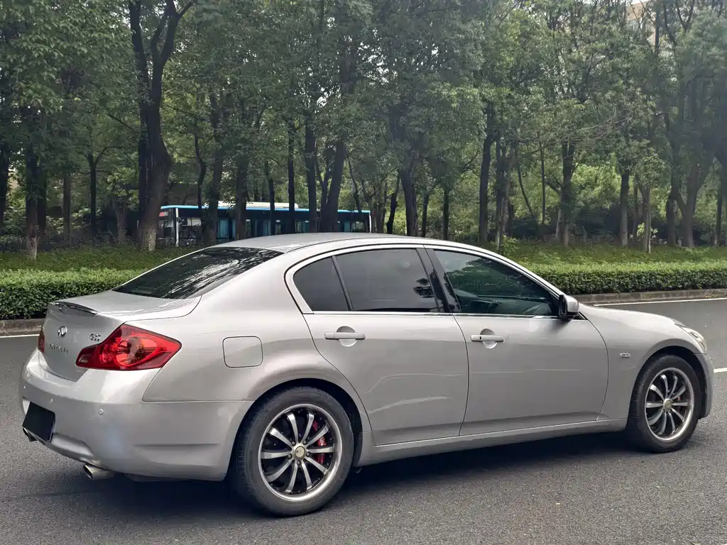 Infiniti G — миниатюра 7