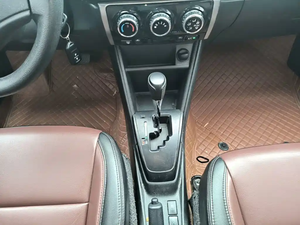Toyota Yaris L — миниатюра 14