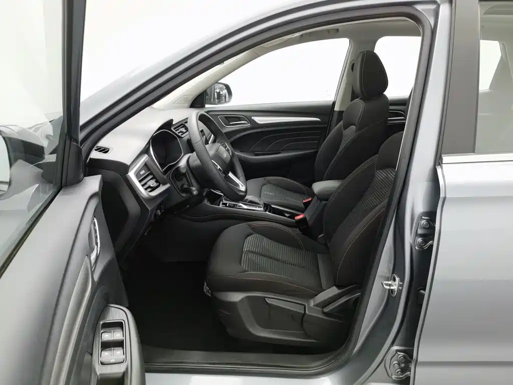 Roewe RX3 — миниатюра 10