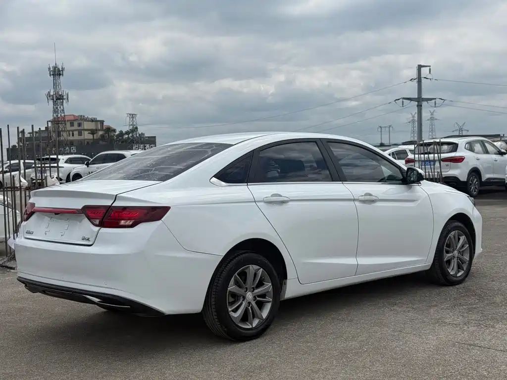 Geely Emgrand GL — миниатюра 13