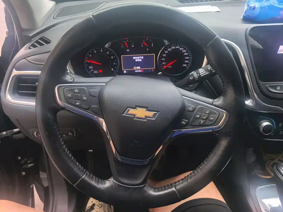 Chevrolet Equinox — миниатюра 15