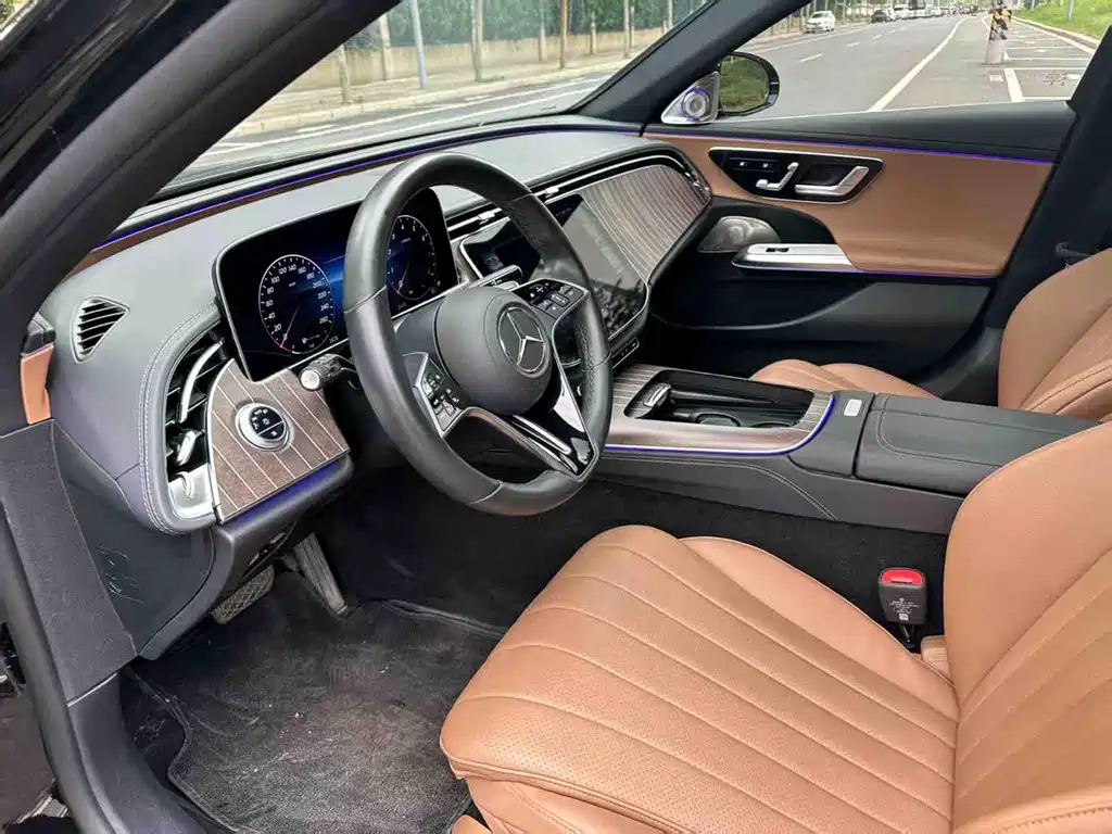 Mercedes-Benz E-Class E 2024 E 260 L
