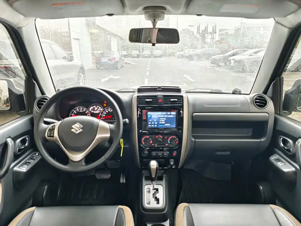 Suzuki Jimny — миниатюра 11