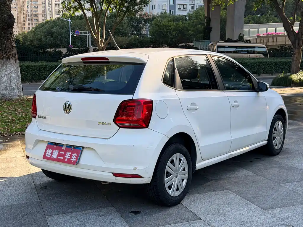 Volkswagen Polo — миниатюра 18