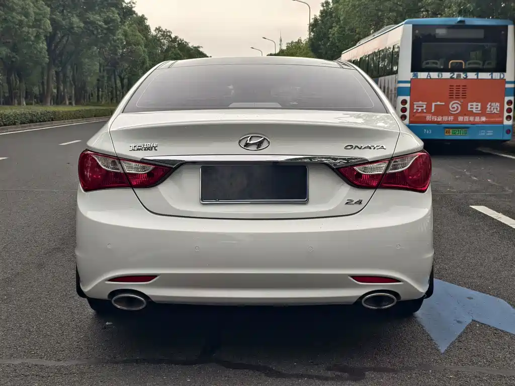 Hyundai Sonata — миниатюра 8