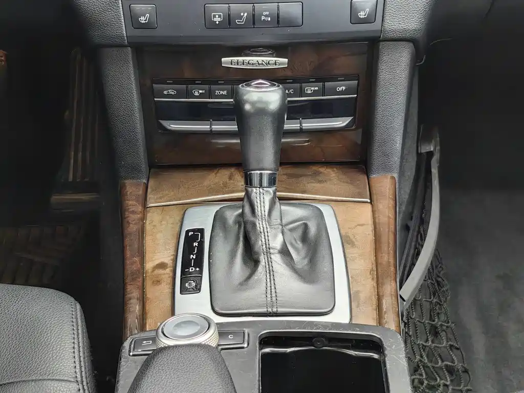 Mercedes-Benz E-Class — миниатюра 13