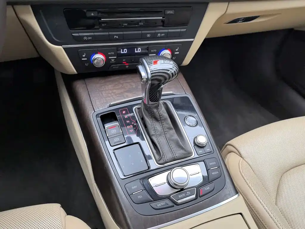 Audi A6L — миниатюра 13