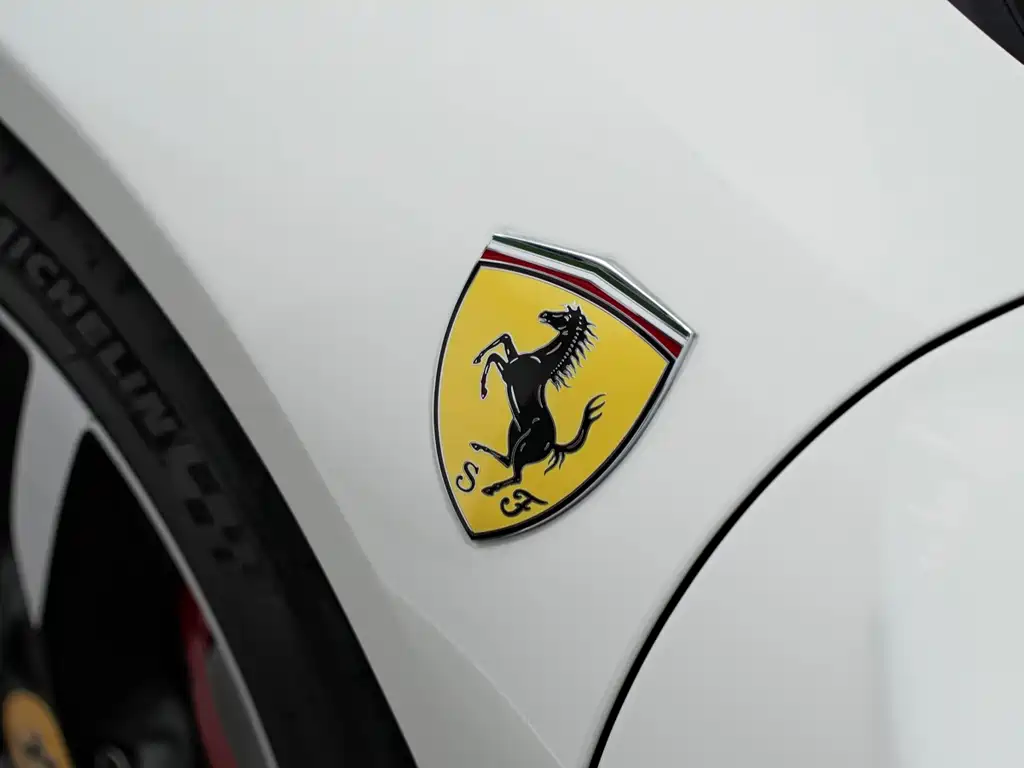 Ferrari SF90 2021 3.9T V8 Spider