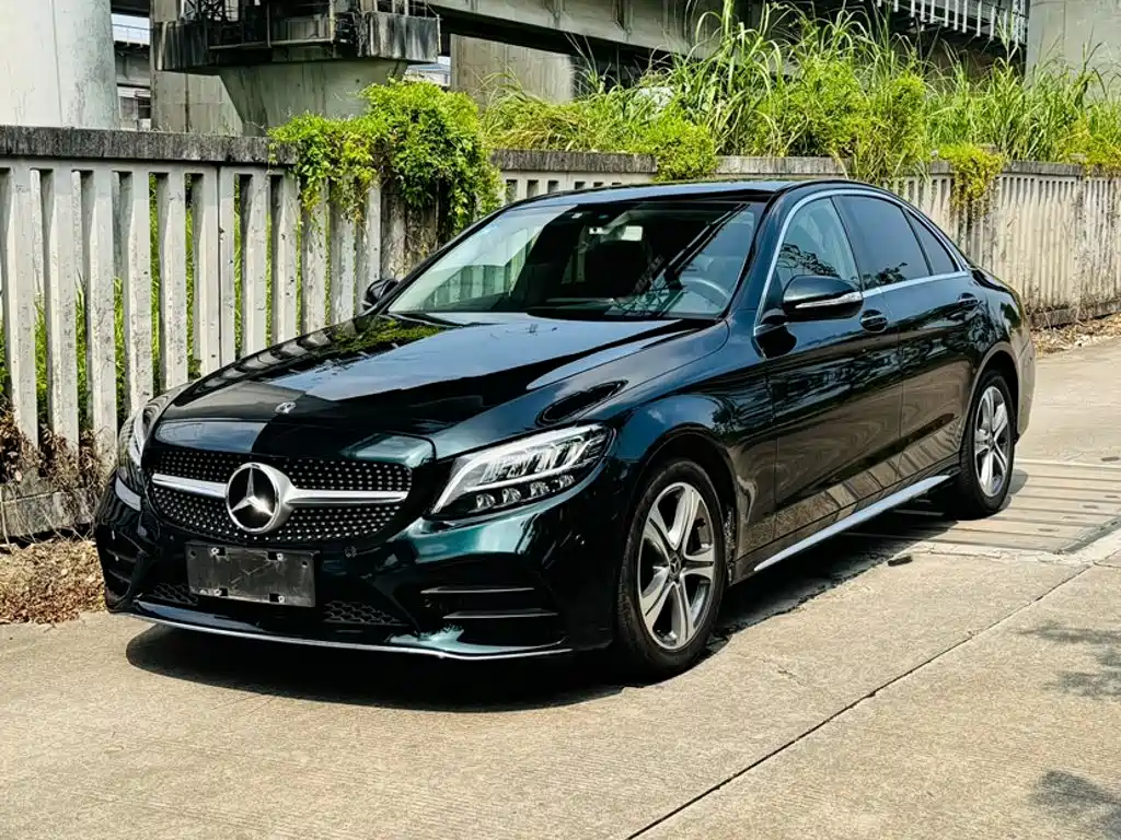 Mercedes-Benz C-Class — миниатюра 2