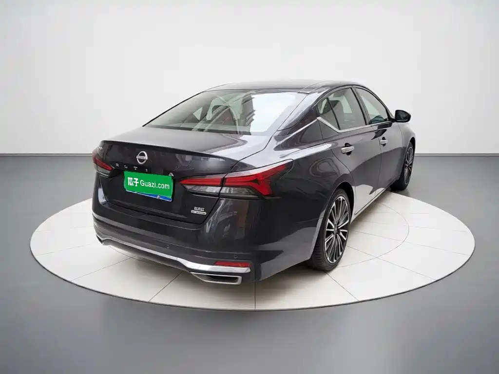 Nissan Teana — миниатюра 4