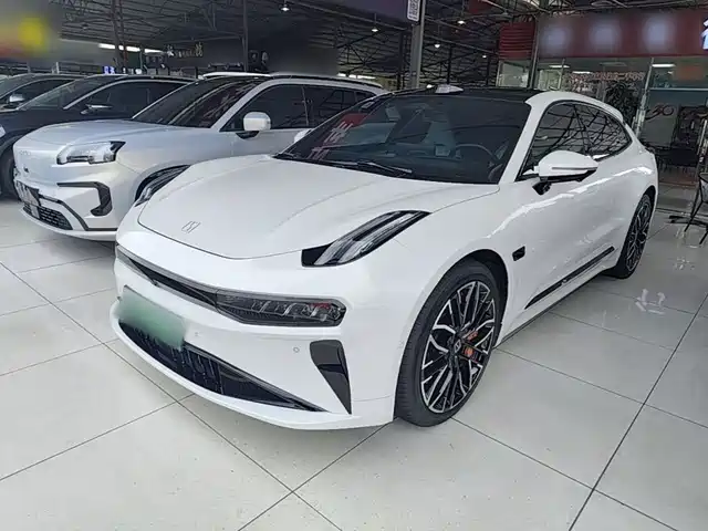 2024 Zeekr 001