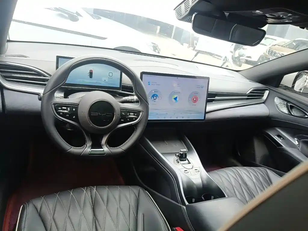 BYD Seal — миниатюра 10