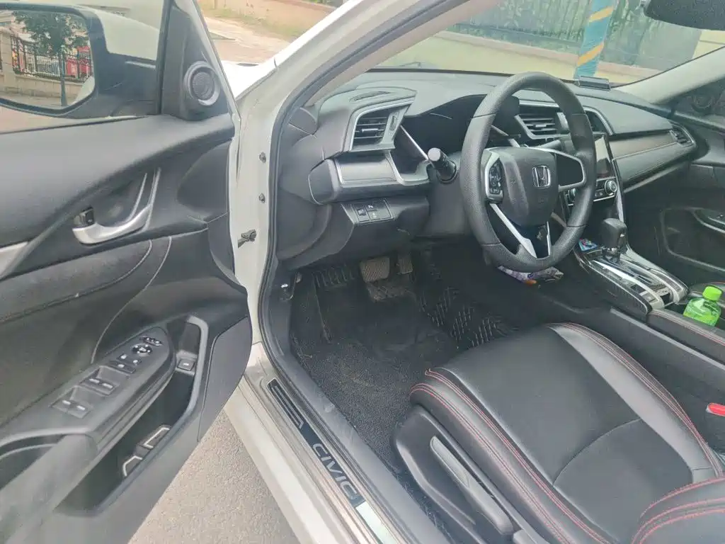 Honda Civic — миниатюра 14