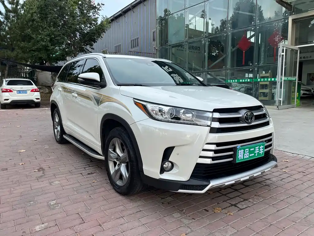 Toyota Highlander — миниатюра 3