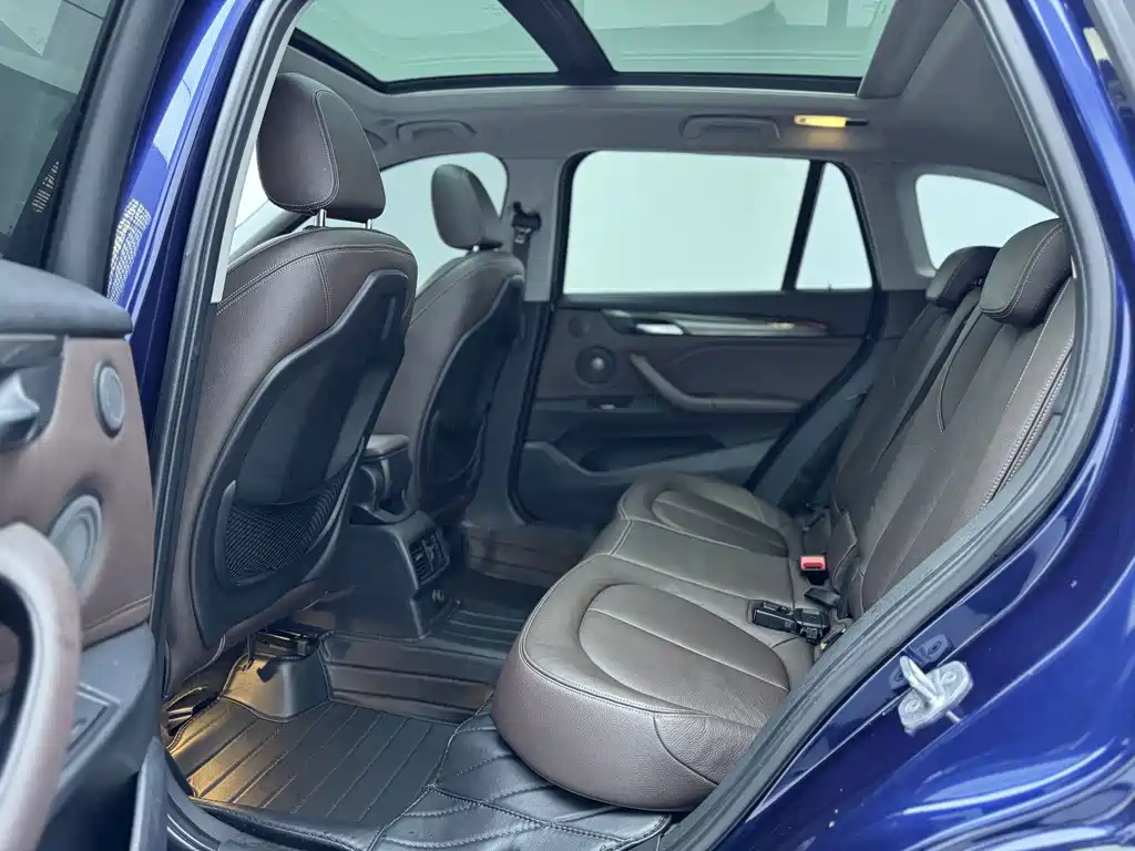 BMW X1 — миниатюра 12