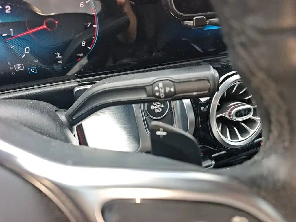 Mercedes-Benz GLB — миниатюра 14