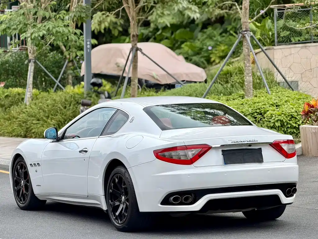 Maserati GranTurismo — миниатюра 4