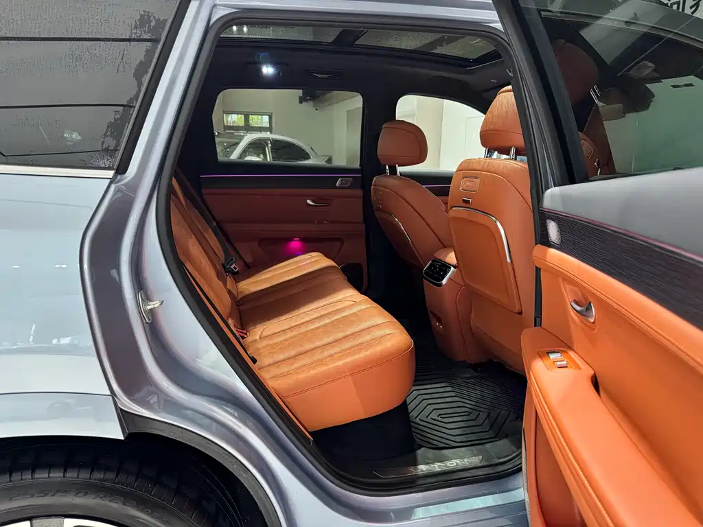 AITO ASK THE WORLD M7