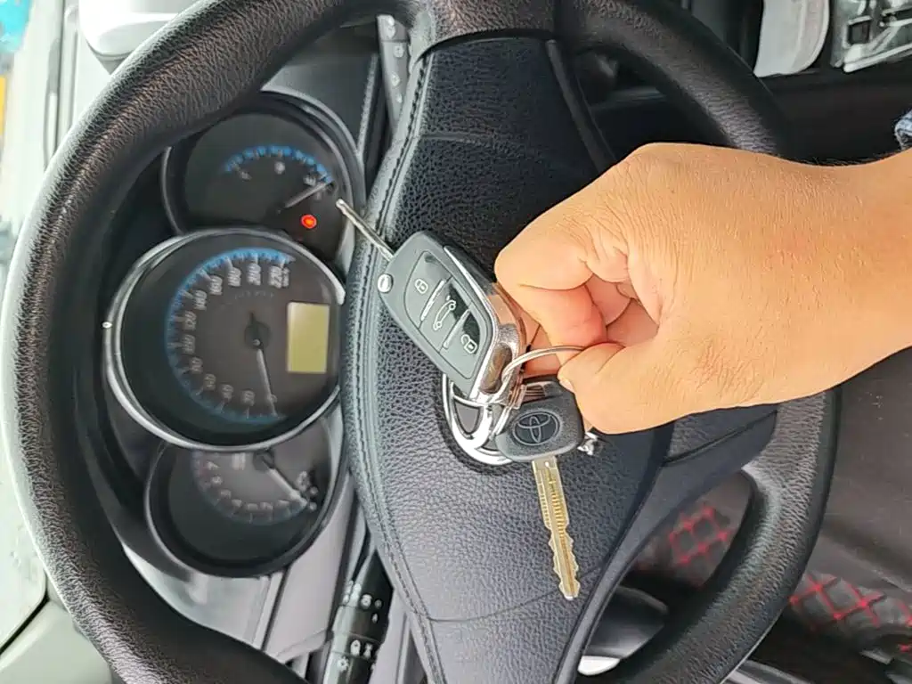 Toyota Yaris L — миниатюра 9