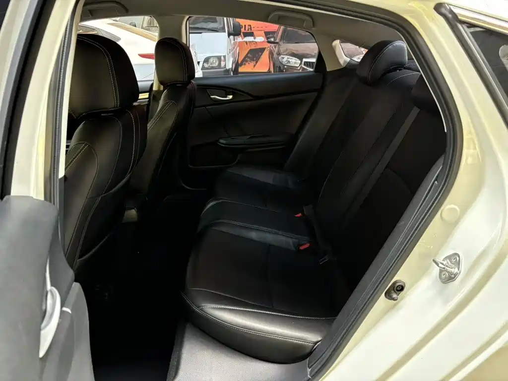 Honda Civic — миниатюра 13