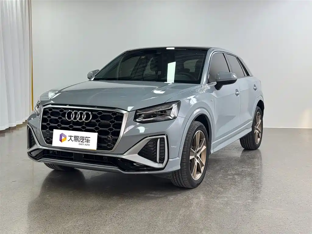 Audi Q2L 2024