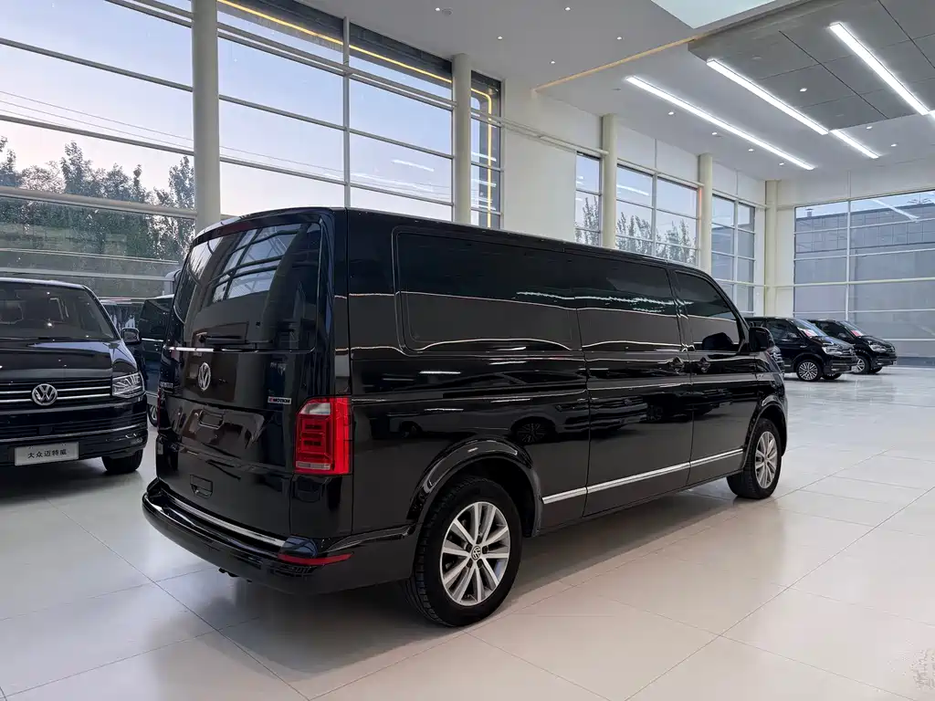 Volkswagen Caravelle — миниатюра 6