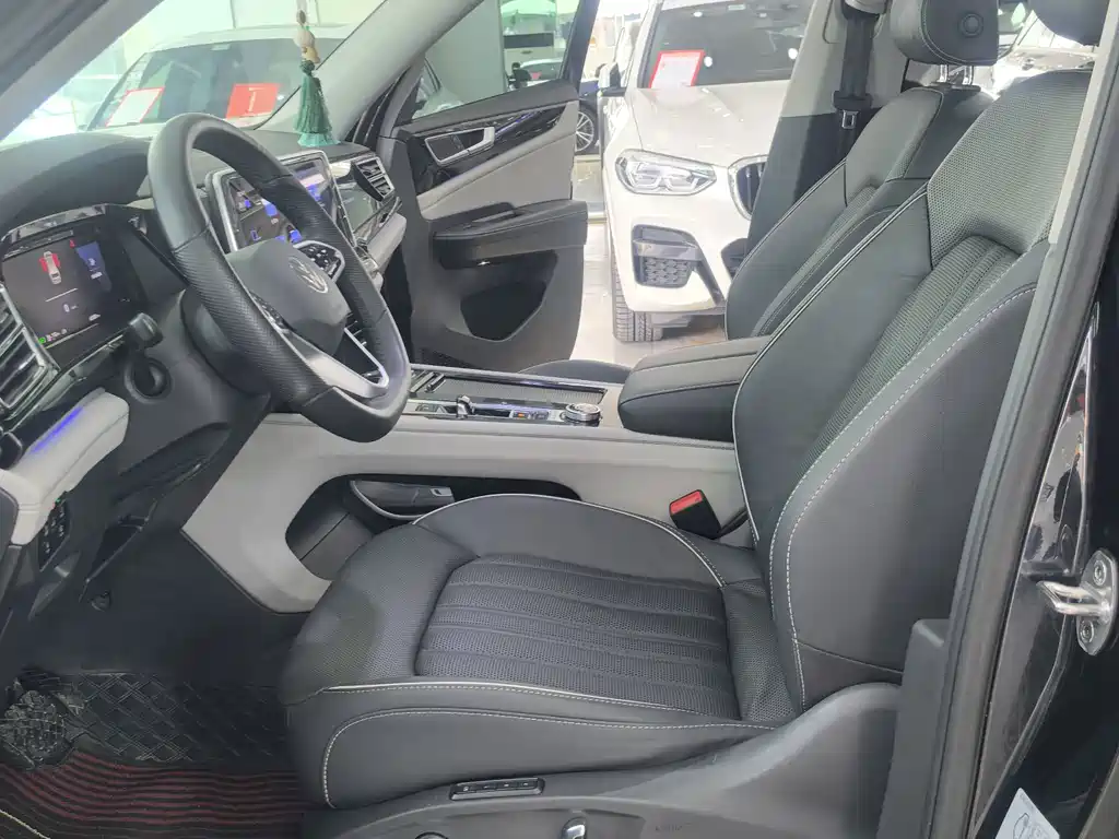 Volkswagen Teramont — миниатюра 8