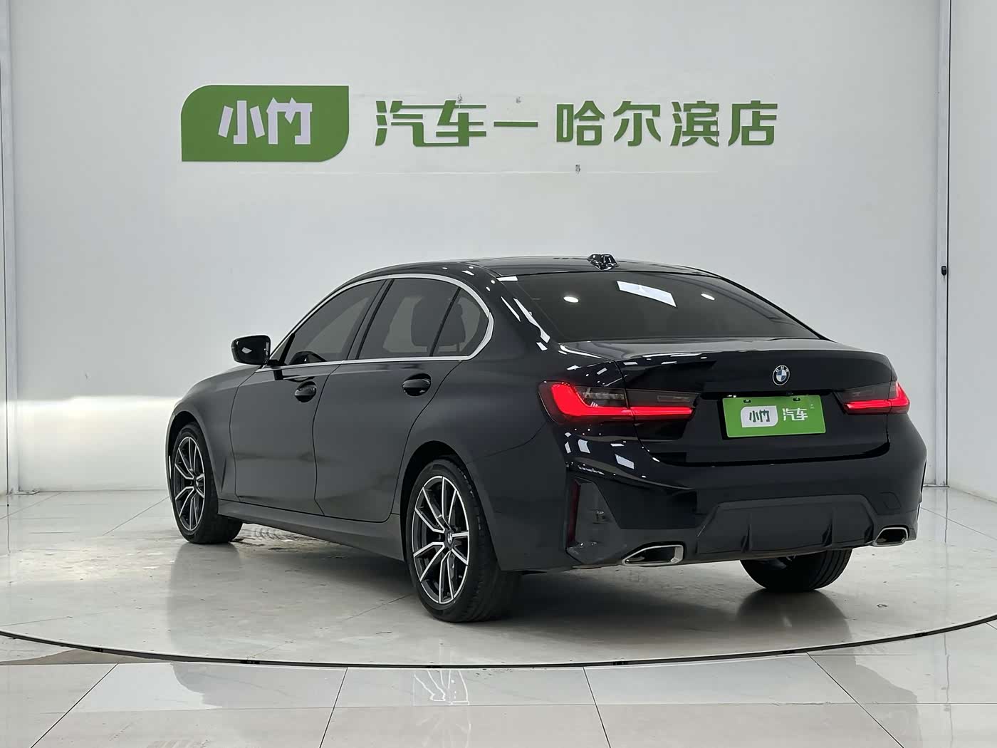 BMW 3 Series 2.0 л 2023 г. Чёрный, пробег 18000 км