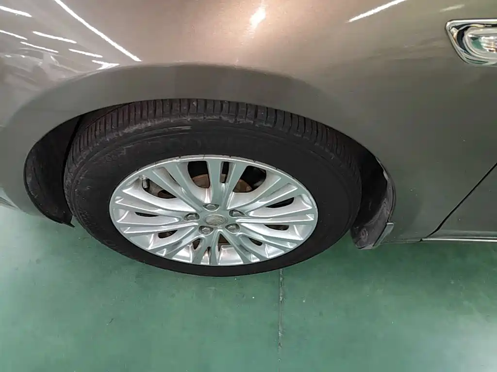 Buick Excelle — миниатюра 23