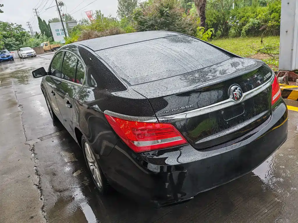 Buick LaCrosse — миниатюра 6