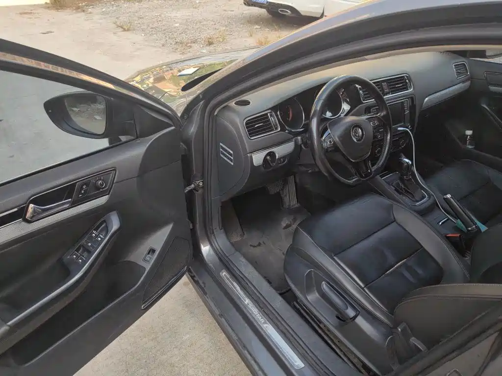 Volkswagen Sagitar — миниатюра 12