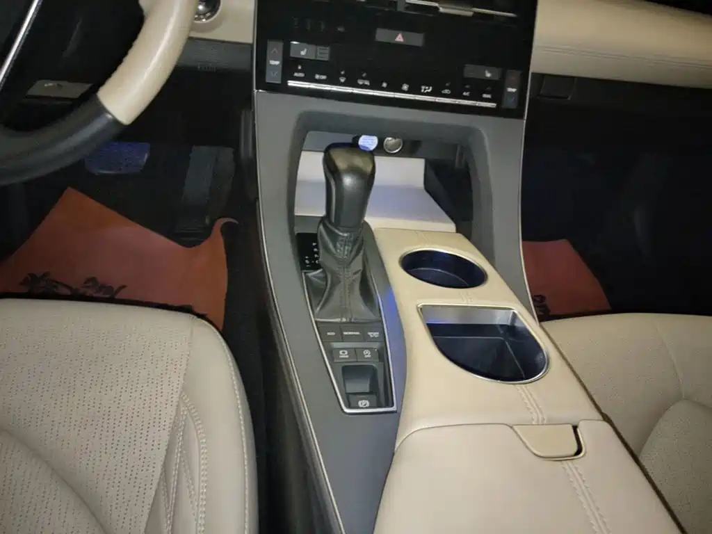 Toyota Avalon — миниатюра 14
