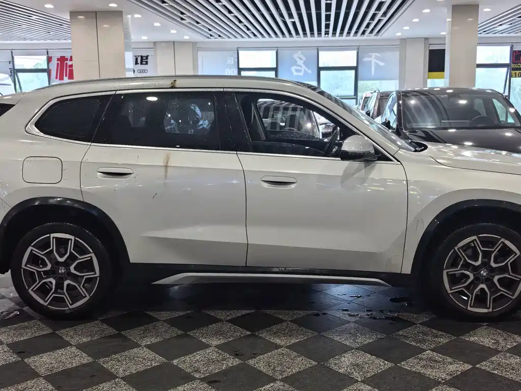 BMW X1 — миниатюра 5