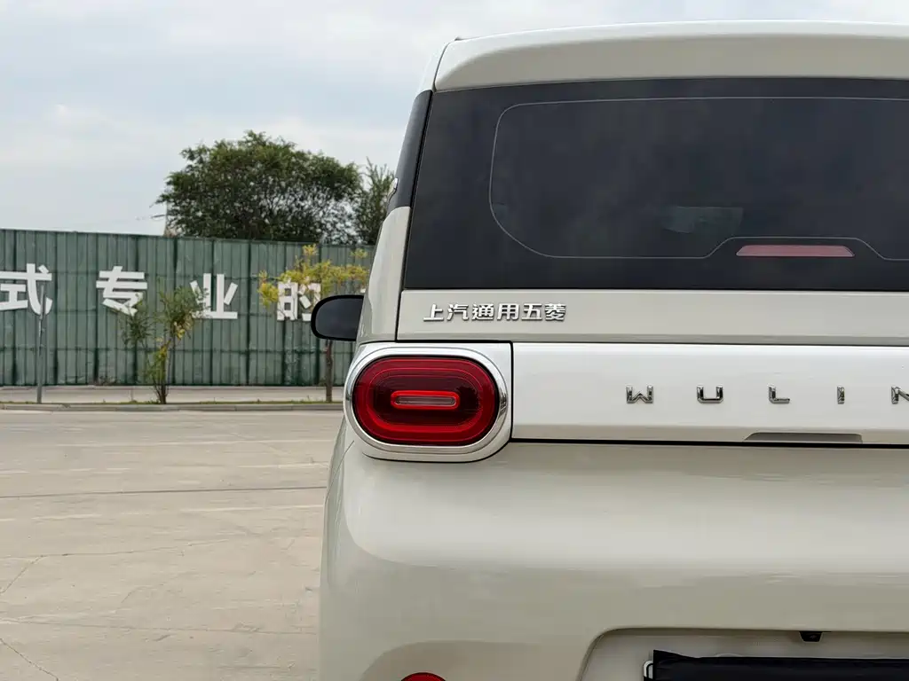 Wuling MINIEV — миниатюра 16