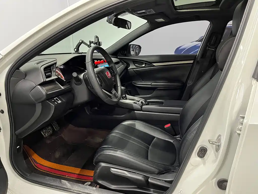 Honda Civic — миниатюра 7