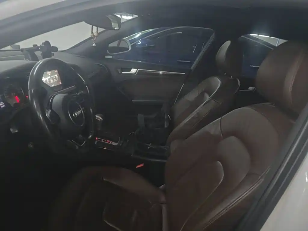 Audi A4L — миниатюра 15