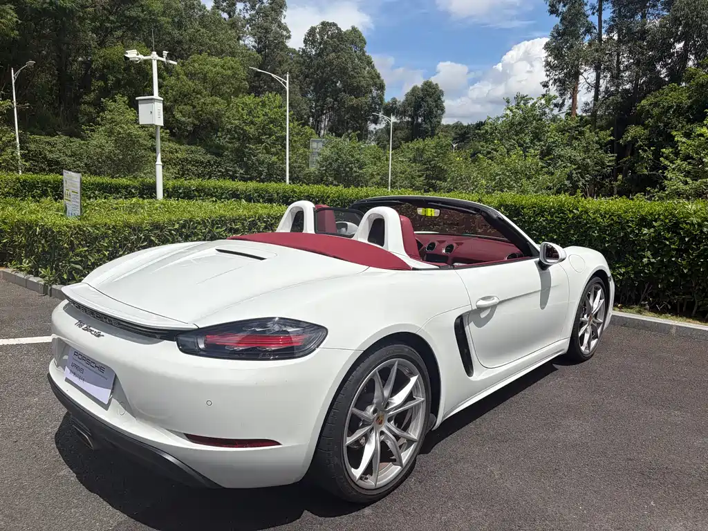 Porsche 718 2022 Boxster 2.0T