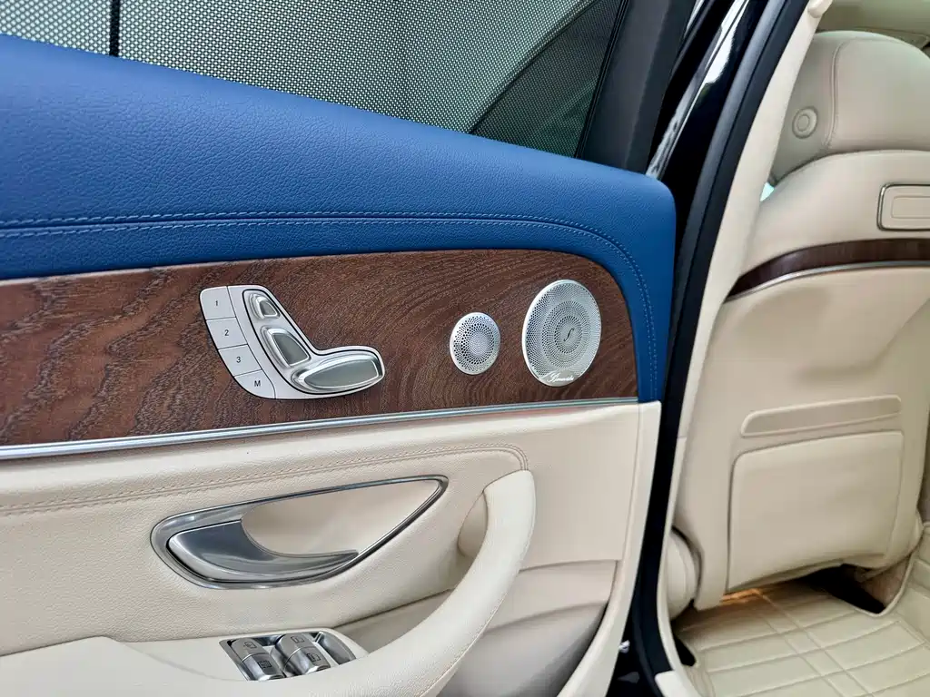 Mercedes-Benz E-Class — миниатюра 13