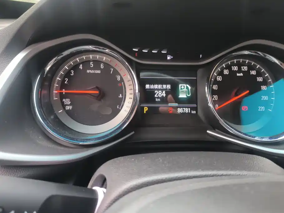 Chevrolet Volando — миниатюра 14