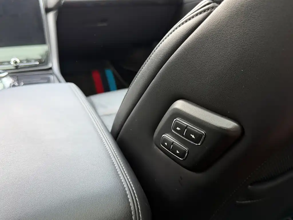 Ford Taurus — миниатюра 12