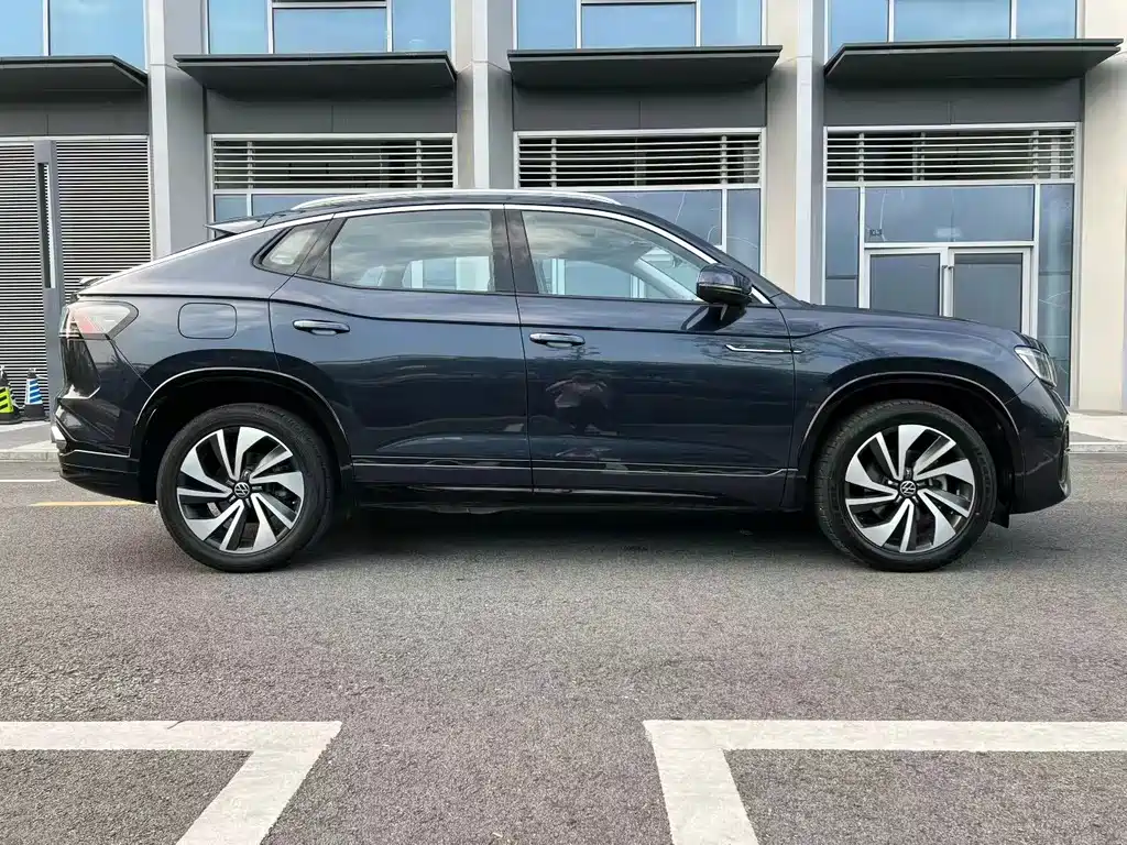 Volkswagen X — миниатюра 3