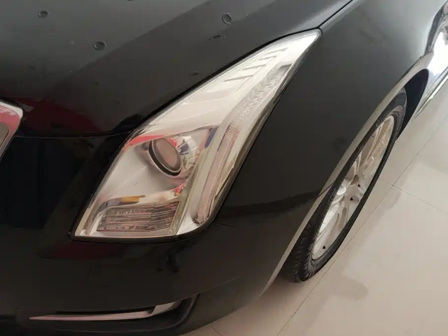 Cadillac XTS — миниатюра 5