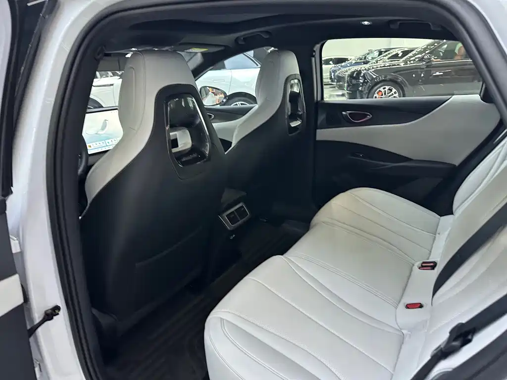 BYD Seal 06 — миниатюра 12