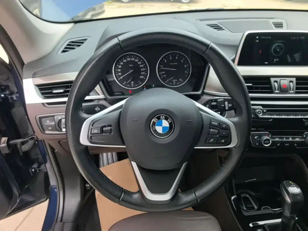 BMW X1 — миниатюра 11