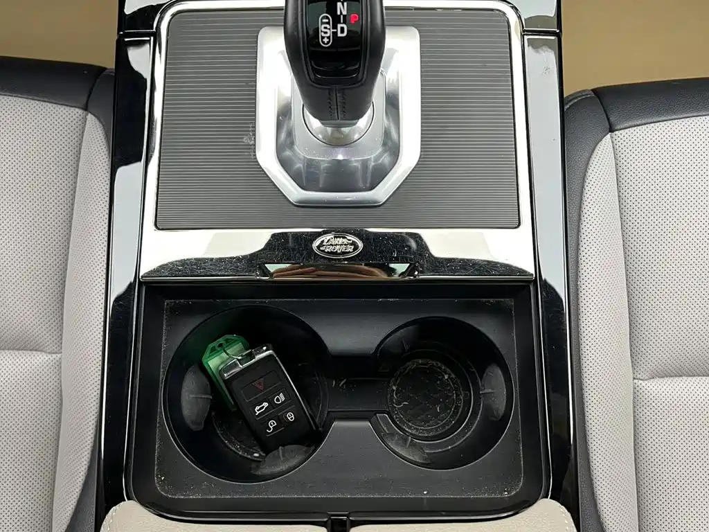 Land Rover Evoque — миниатюра 24