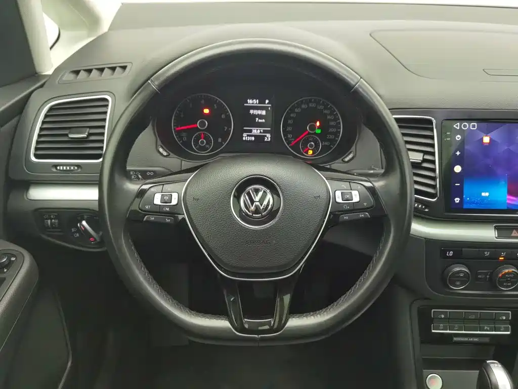 Volkswagen Sharan — миниатюра 11