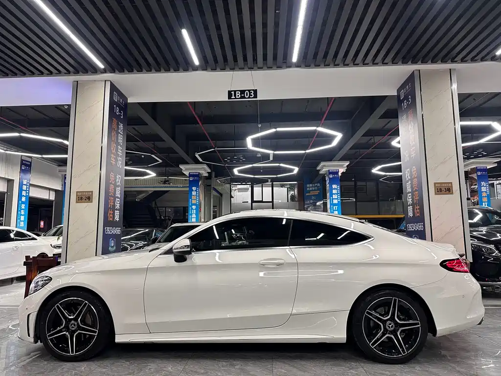Mercedes-Benz C-Class (Import) — миниатюра 4
