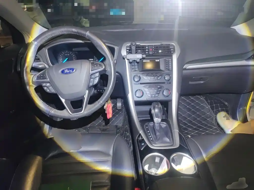Ford Mondeo — миниатюра 5