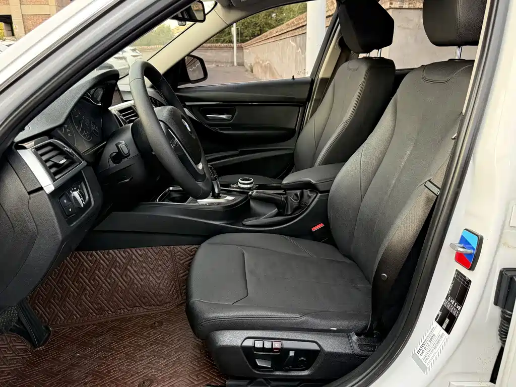 BMW 3 Series — миниатюра 10