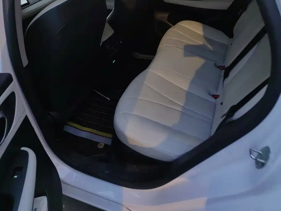BYD Seal 05 DM-i — миниатюра 11